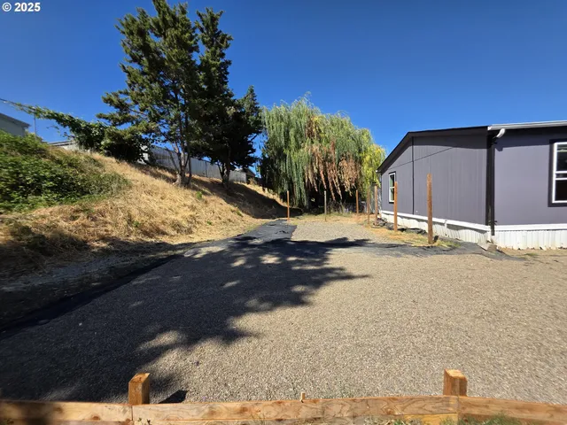 $118,500 | 231 Owyhee Lane, Roseburg, OR 97471