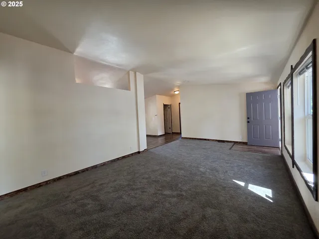 a view of empty room