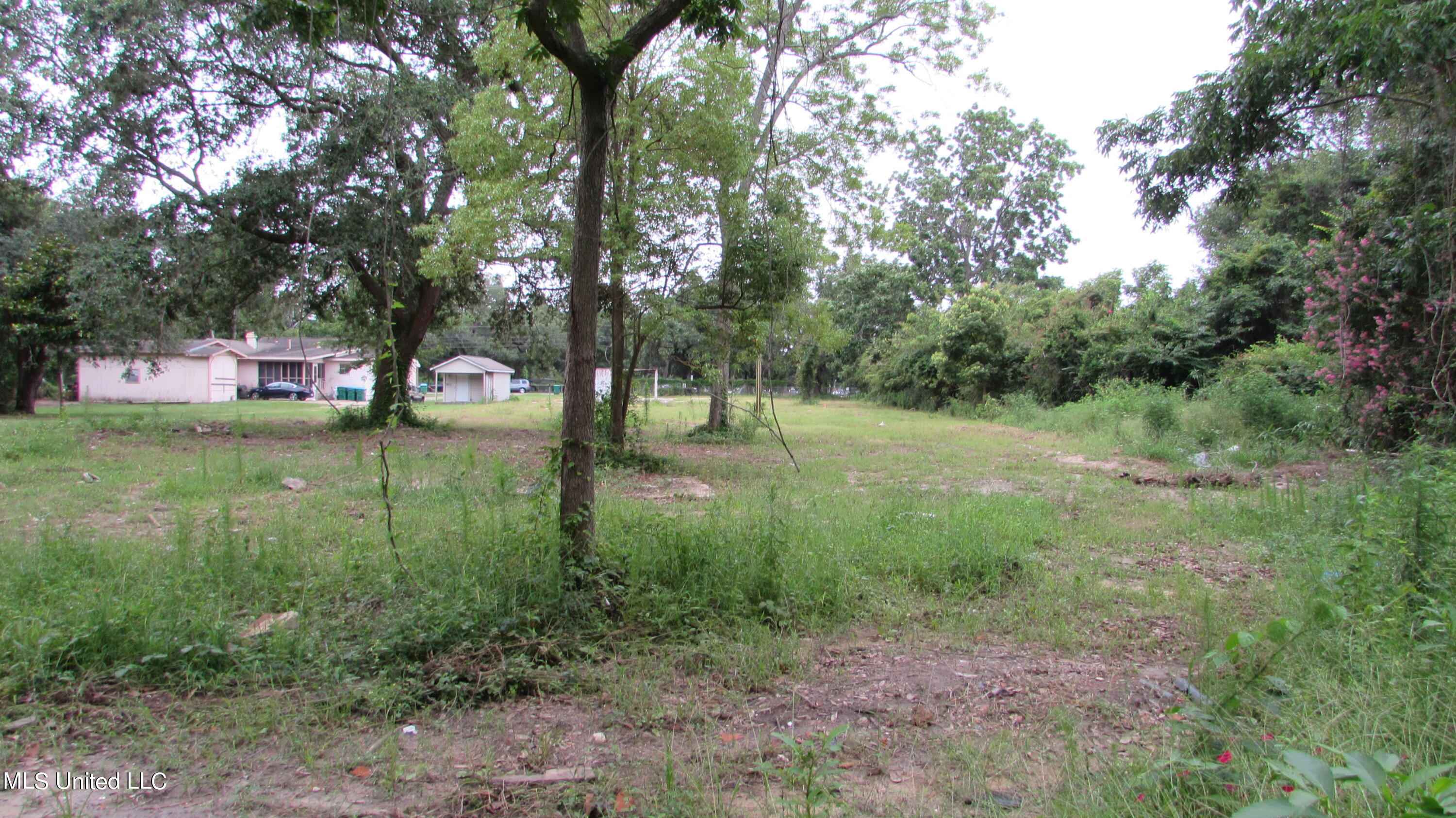 1808 East Pass Road Gulfport, MS 39507 - Photo 8 of 10 IMG_0183