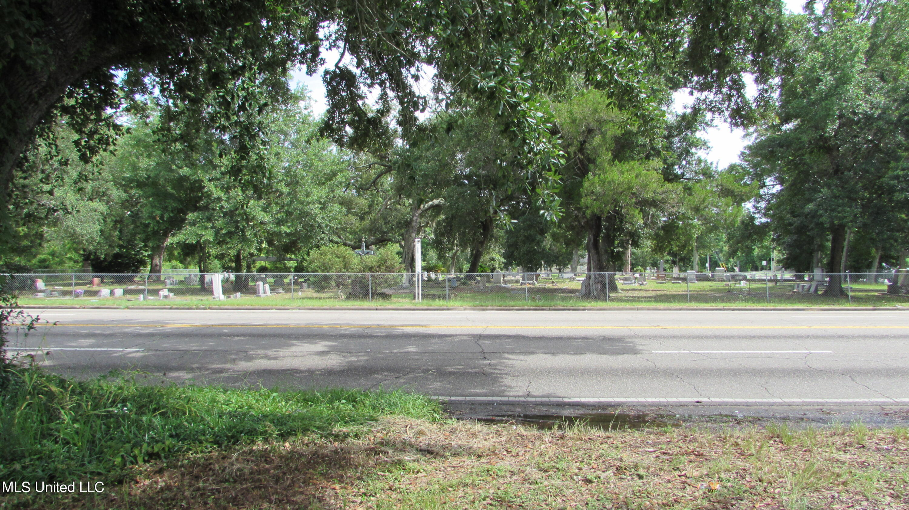 1808 East Pass Road Gulfport, MS 39507 - Photo 10 of 10 IMG_0187