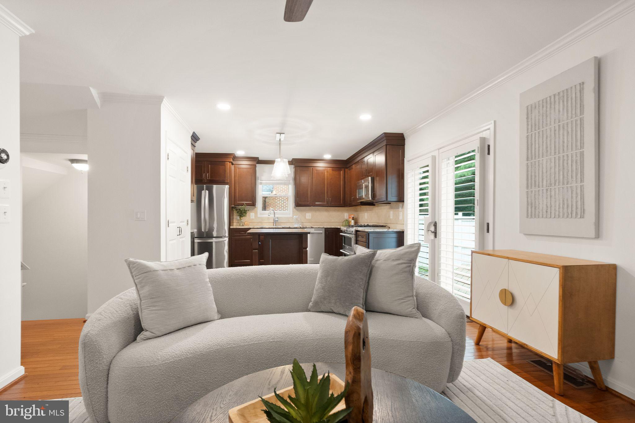 12056 Edgemere Circle Reston, VA 20190 - Photo 22 of 64