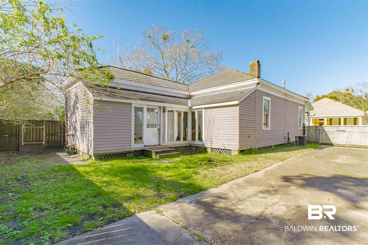1057 Selma Street Mobile, AL 36604 - Photo 25 of 25 Backyard