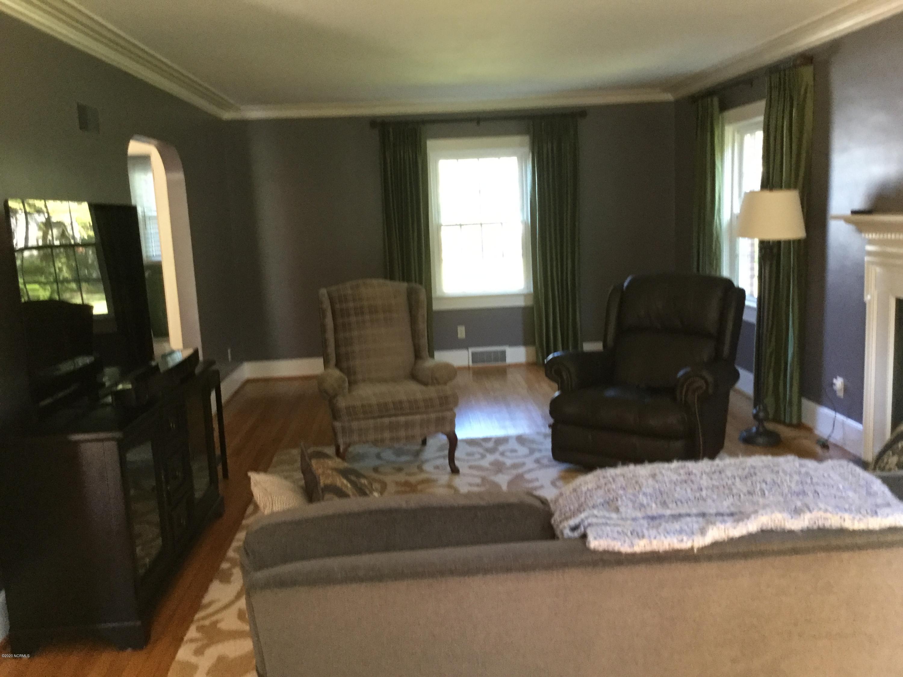 1610 Tryon Road New Bern, NC 28560 - Photo 11 of 32 IMG_1536