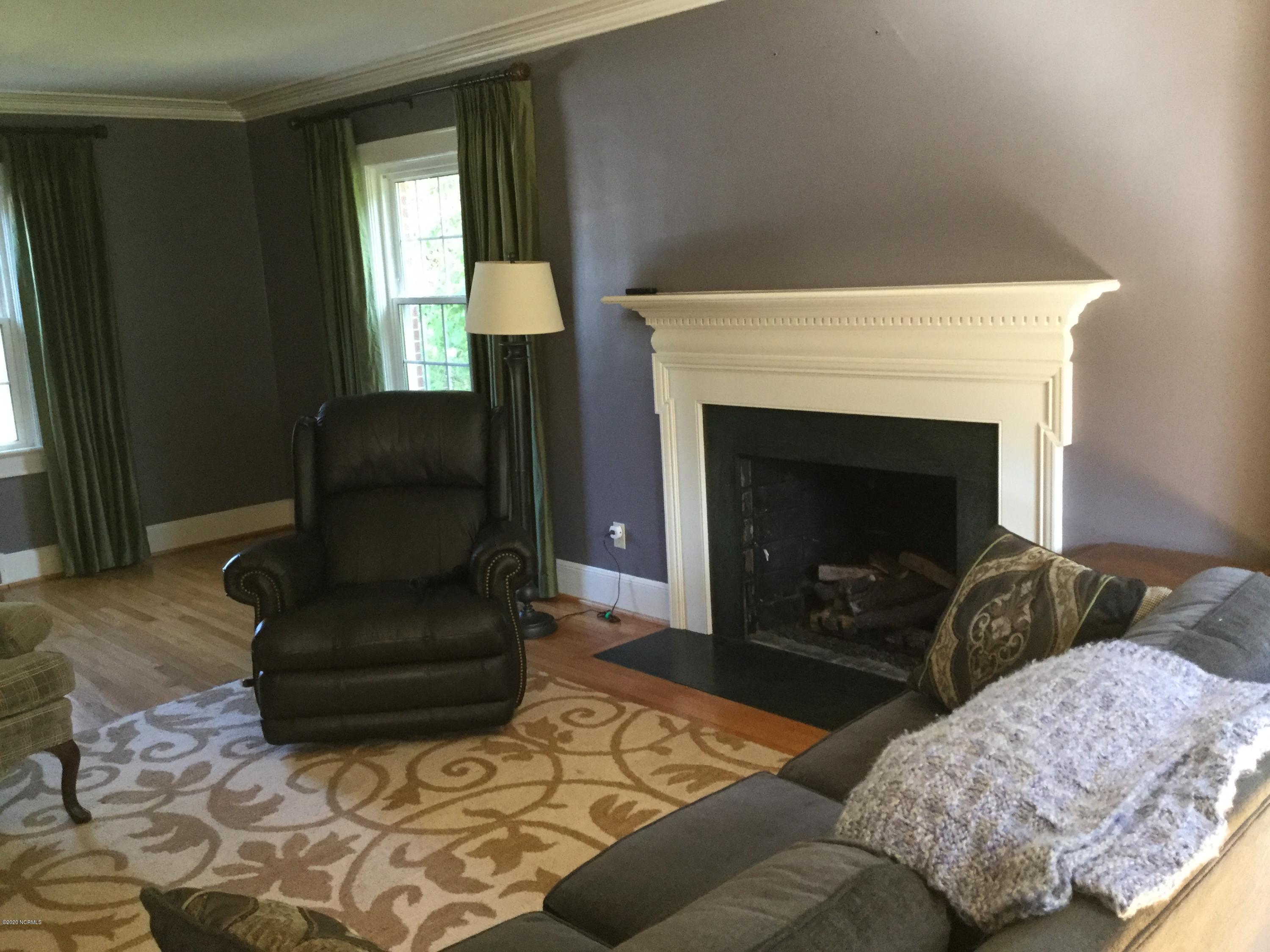 1610 Tryon Road New Bern, NC 28560 - Photo 10 of 32 IMG_1537