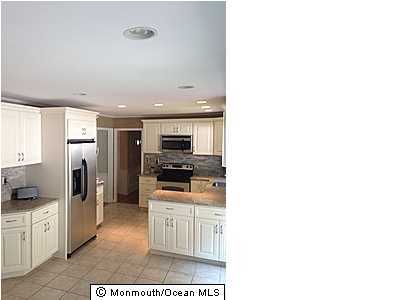 1 Robin Road Holmdel, NJ 07733 - Photo 3 of 12 Additional Photo