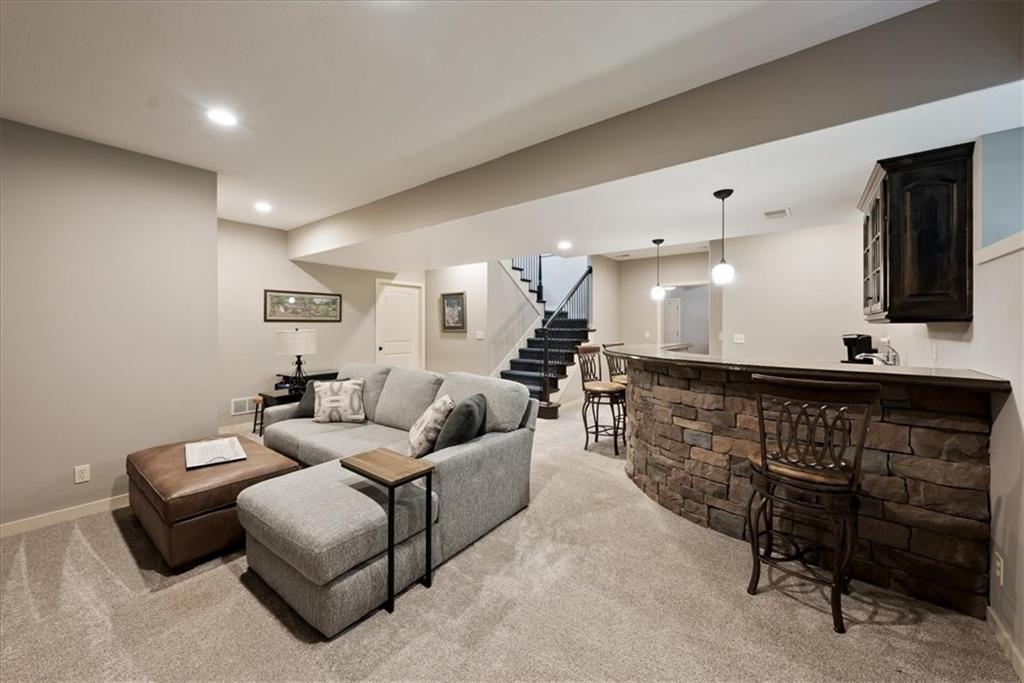 9153 Shady Bend Road Lenexa, KS 66227 - Photo 31 of 46