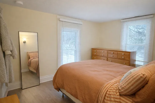 $1,300 | 816 Fargo Boulevard, Unit 2, Geneva, IL 60134