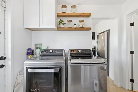 $1,699,999 | 7337 West 88th Street, Los Angeles, CA 90045