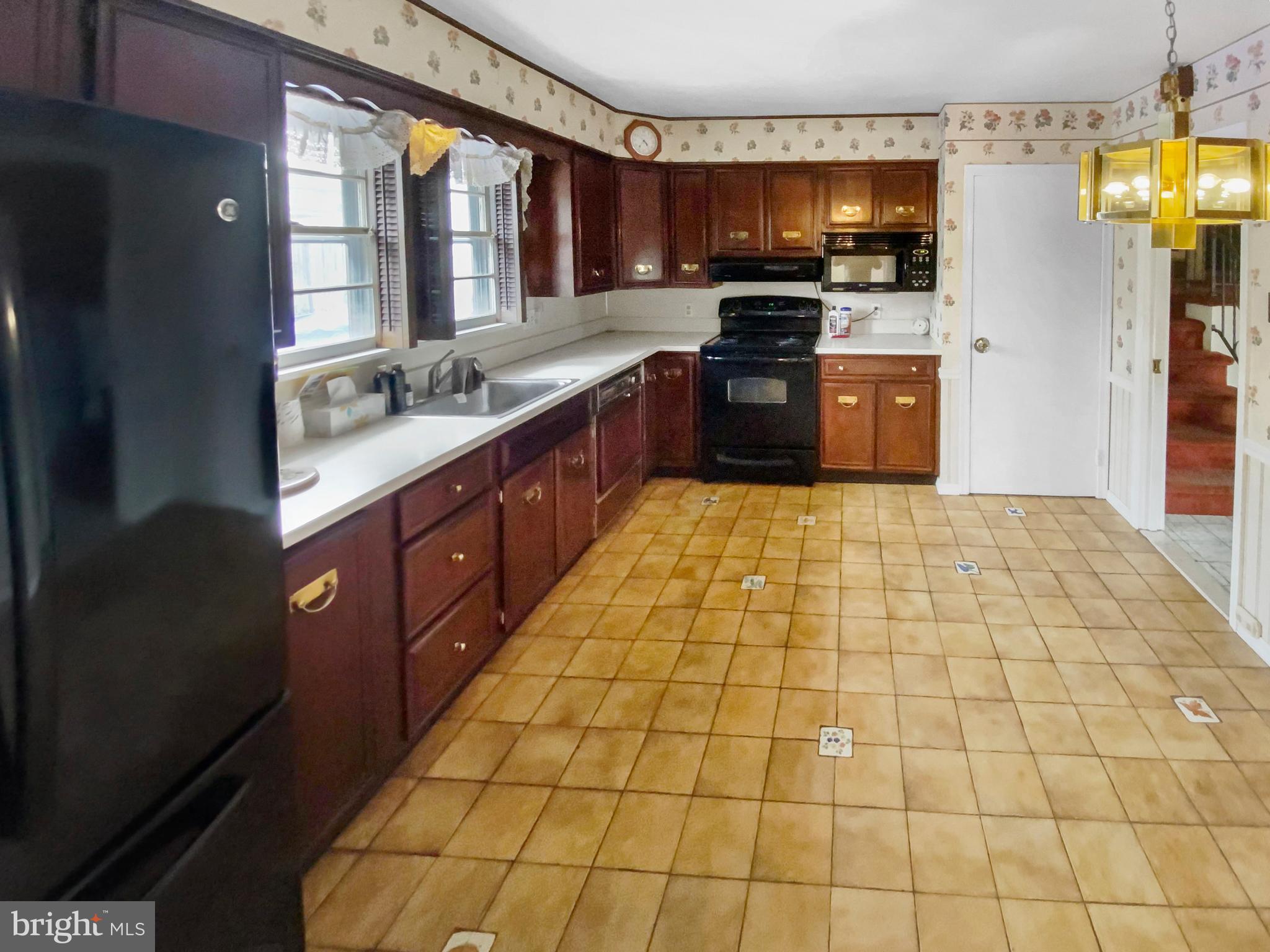 7761 Clements Road Wyncote, PA 19095 - Photo 13 of 33 Gallery Image 13