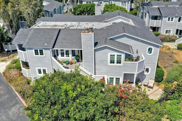 $1,035,000 | 2132 South Coast Highway, Oceanside, CA 92054