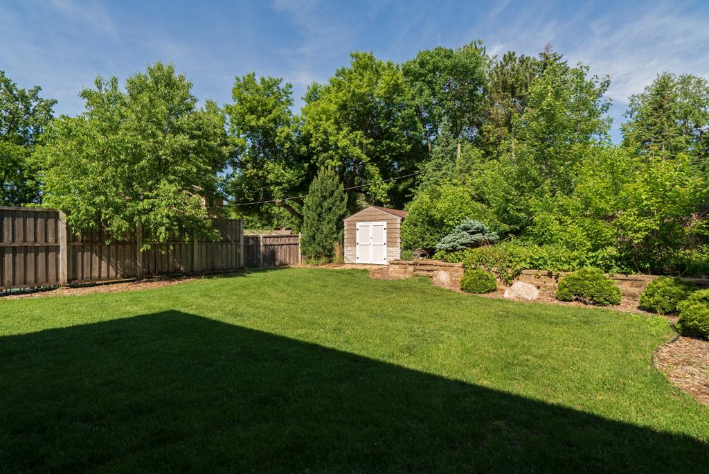 4806 Hamilton Road Minnetonka, MN 55345 - Photo 2 of 21