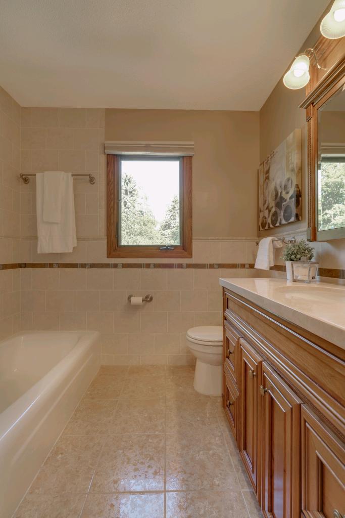 4806 Hamilton Road Minnetonka, MN 55345 - Photo 18 of 21