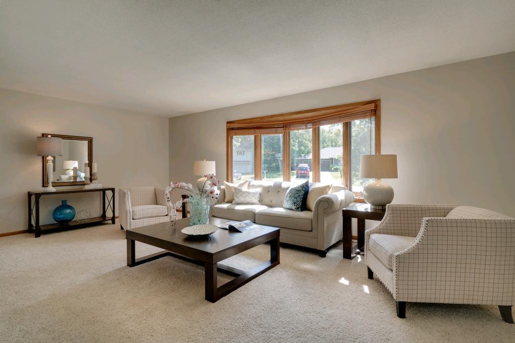 4806 Hamilton Road Minnetonka, MN 55345 - Photo 4 of 21