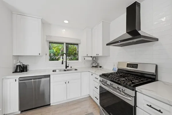 $1,095,000 | 3005 Osceola Avenue, San Diego, CA 92117