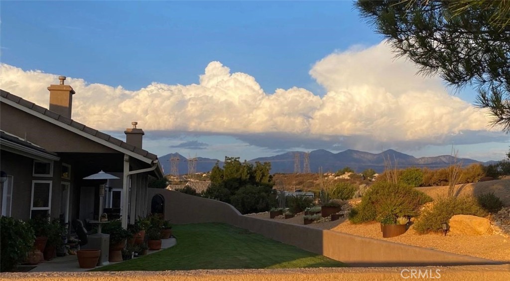 7031 Joshua Road Oak Hills, CA 92344 - Photo 14 of 77