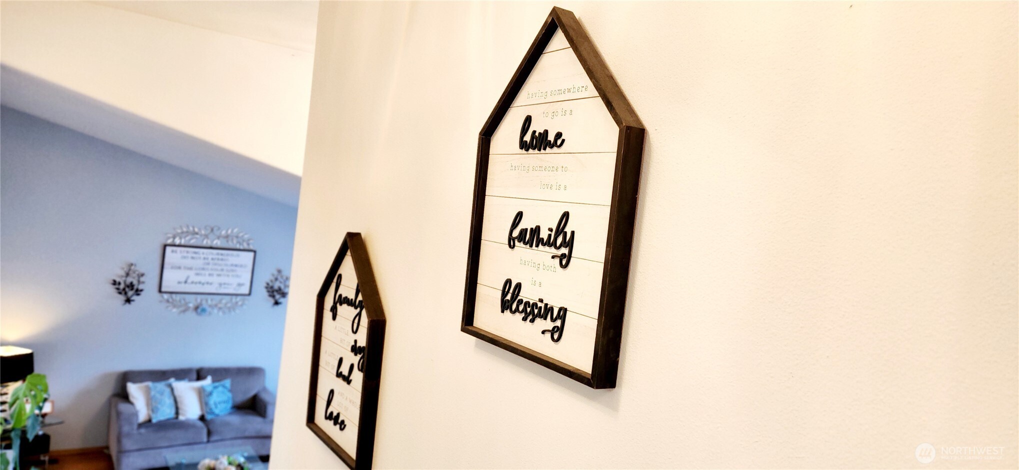 8902 West Mall Drive Everett, WA 98208 - Photo 10 of 23 a view of a livingroom with furniture and entryway