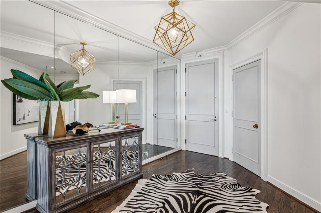 2660 Peachtree Road Northwest, Unit 23A Atlanta, GA 30305 - Photo 2 of 56 a view of entryway