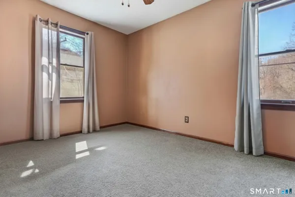 $399,900 | 834 South Main Street, Seymour, CT 06483