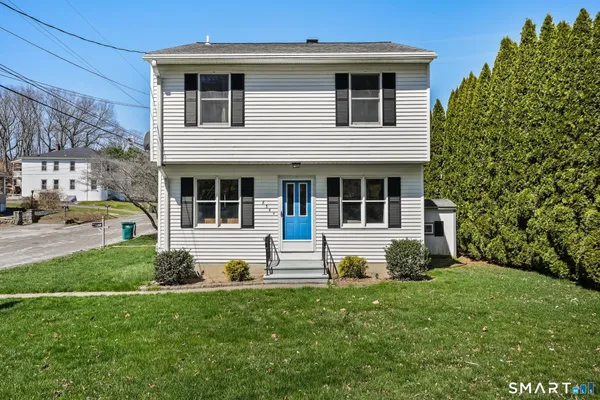 $399,900 | 834 South Main Street, Seymour, CT 06483