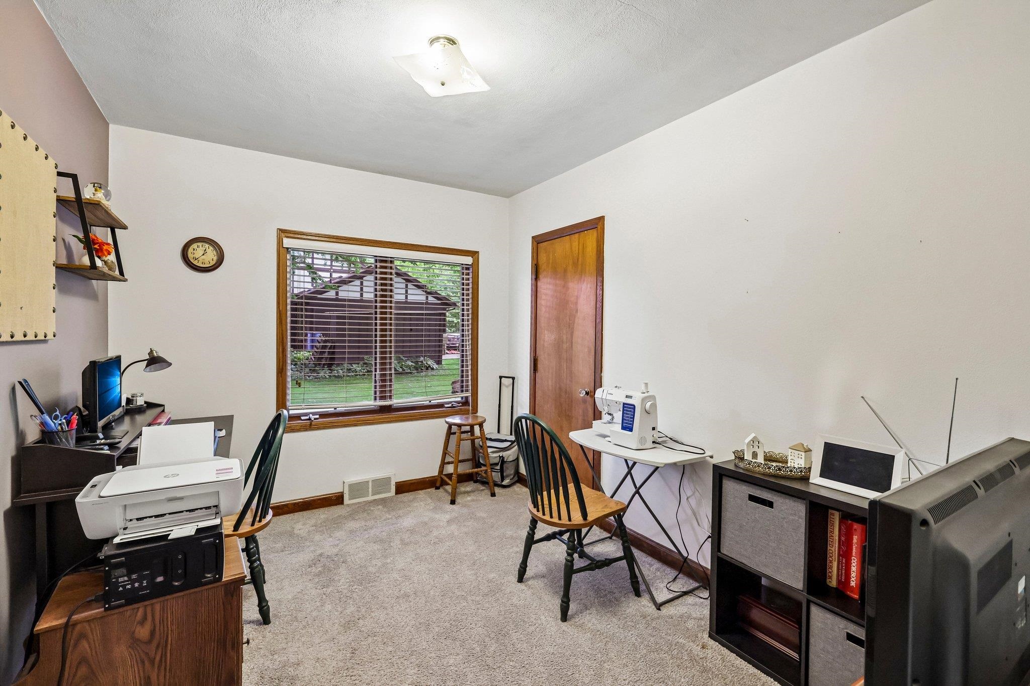 213 East Winnequah Road Madison, WI 53716 - Photo 23 of 47