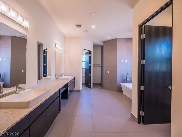 $8,000 | 7447 Yonie Court, Las Vegas, NV 89117