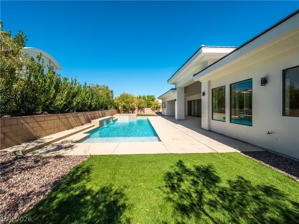 $8,000 | 7447 Yonie Court, Las Vegas, NV 89117