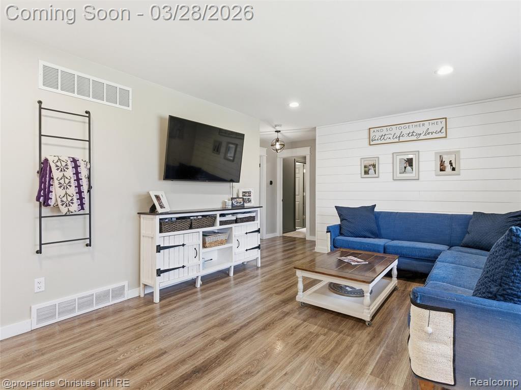 4050 5 Lakes Road North Branch, MI 48461 - Photo 6 of 52 Gallery Image 6