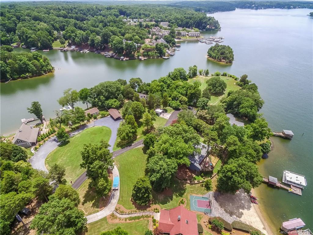 8420 Island Point Road Charlotte, NC 28278 - Photo 1 of 35 Gallery Image 1