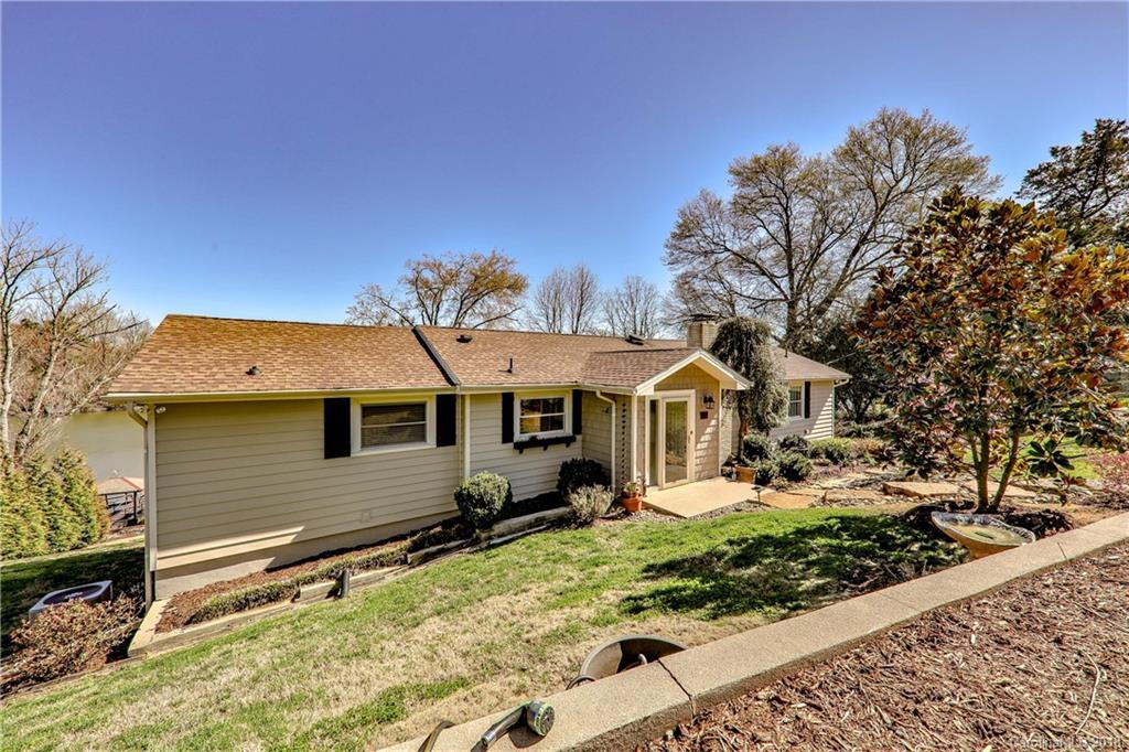 8420 Island Point Road Charlotte, NC 28278 - Photo 2 of 35 Gallery Image 2