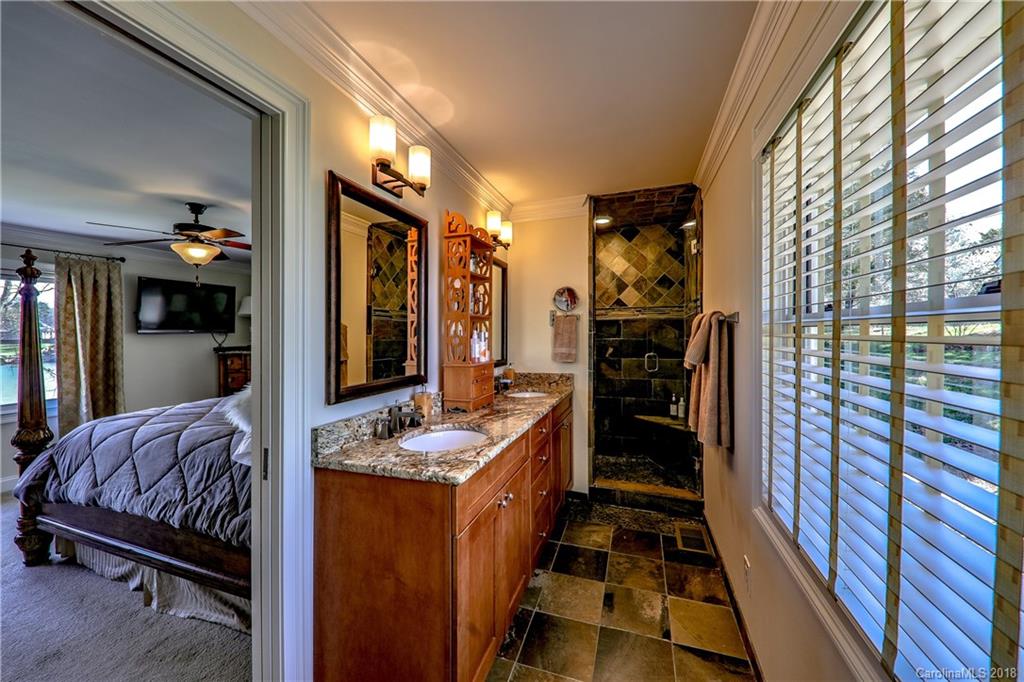 8420 Island Point Road Charlotte, NC 28278 - Photo 11 of 35 Gallery Image 11