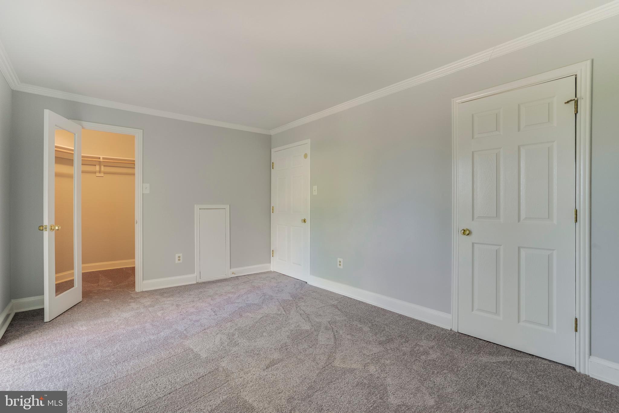 6141 Edsall Road, Unit H Alexandria, VA 22304 - Photo 19 of 29 a view of an empty room and closet area