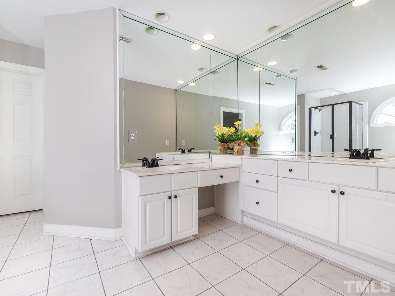 210 Kingsmill Road Cary, NC 27511 - Photo 12 of 20 Gallery Image 12