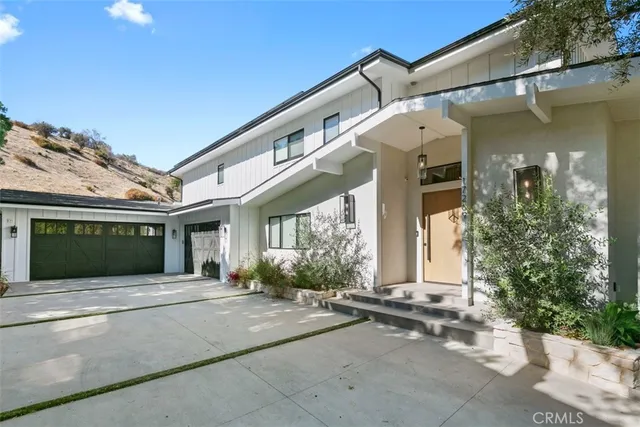 $22,500 | 17269 Luverne Place, Encino, CA 91316