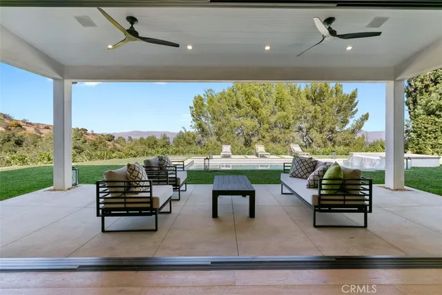 $22,500 | 17269 Luverne Place, Encino, CA 91316