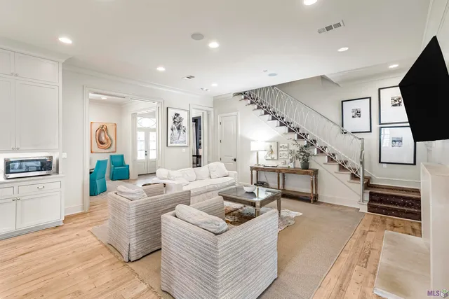 $1,690,000 | 3176 Mc Connell Drive, Baton Rouge, LA 70809