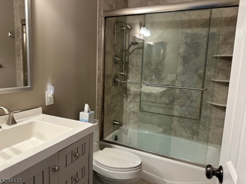 36 Coachlight Drive Chatham, NJ 07928 - Photo 13 of 18