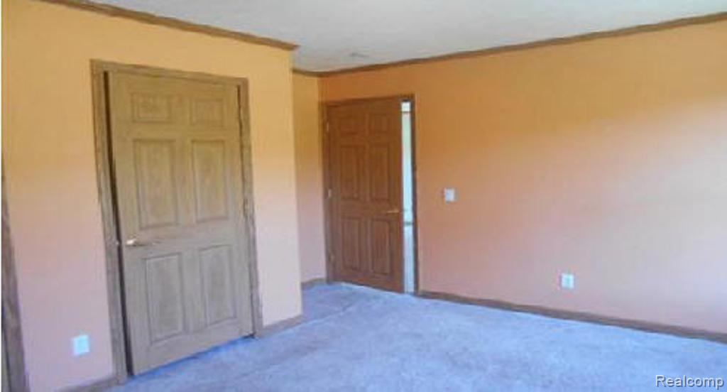 65790 Conrad Road Edwardsburg, MI 49112 - Photo 9 of 11 0019623495_9.jpg