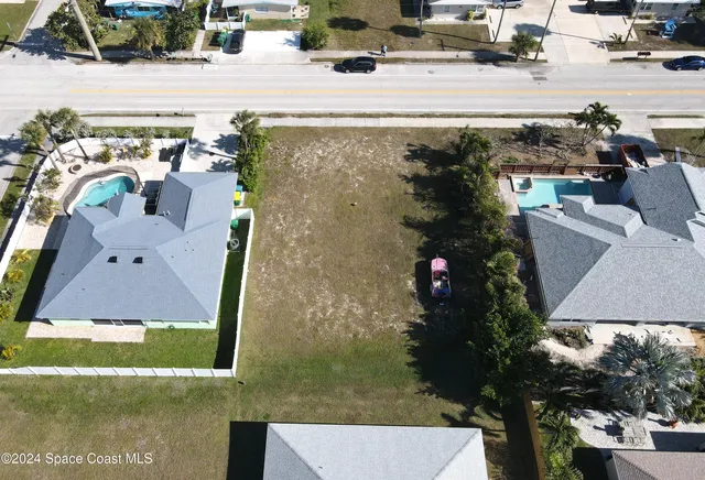 an aerial view of a houses