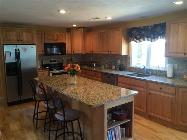 41 Beaver Brook Road North Andover, MA 01845 - Photo 2 of 18 Gallery Image 2