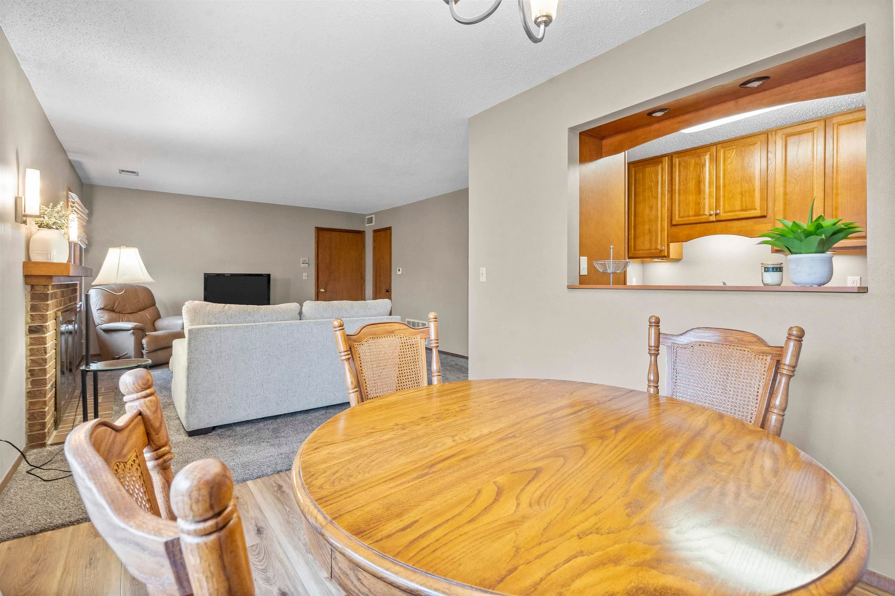 3917 Bradley Road, Unit H Waterloo, IA 50701 - Photo 10 of 17 Gallery Image 10