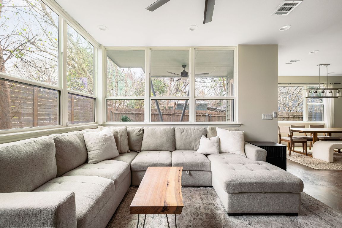 4602 Alf Avenue, Unit B Austin, TX 78721 - Photo 17 of 40