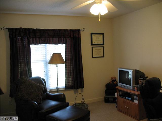 1535 Enterprise Road Lexington, NC 27295 - Photo 8 of 16 Den/Family/Great Room.