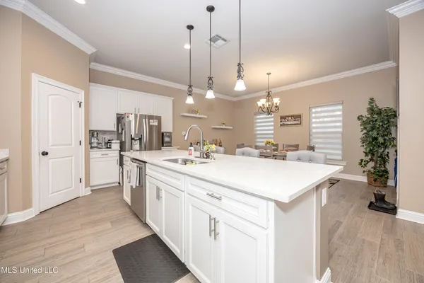$576,000 | 9387 Taylor Place, Ocean Springs, MS 39564