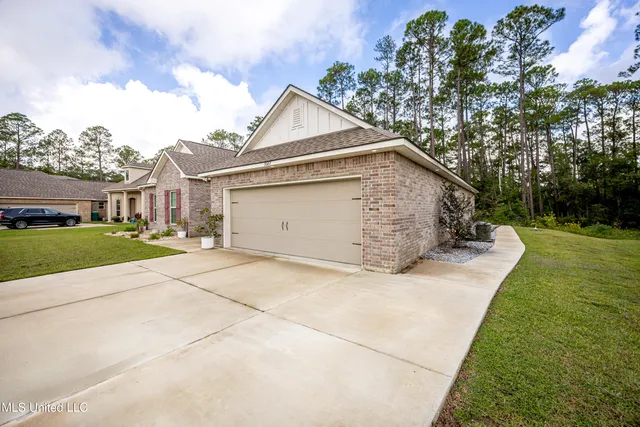 $589,000 | 9387 Taylor Place, Ocean Springs, MS 39564