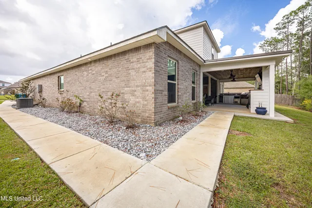 $589,000 | 9387 Taylor Place, Ocean Springs, MS 39564