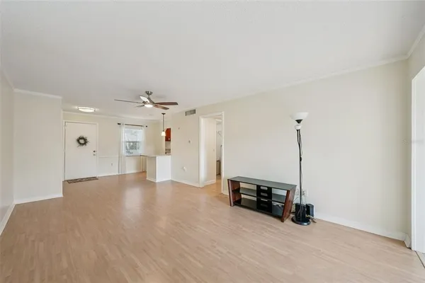 $159,900 | 404 Cordova Green, Unit 404, Seminole, FL 33777