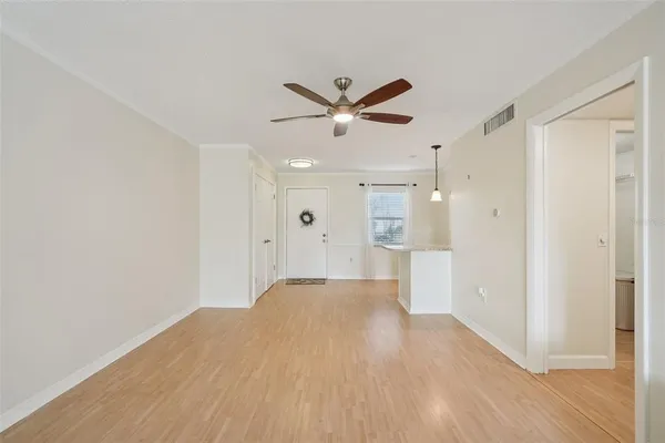 $159,900 | 404 Cordova Green, Unit 404, Seminole, FL 33777