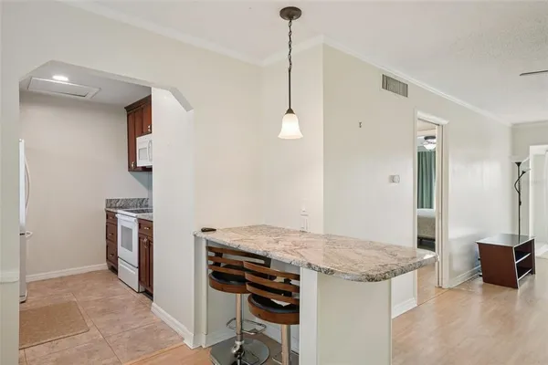 $159,900 | 404 Cordova Green, Unit 404, Seminole, FL 33777