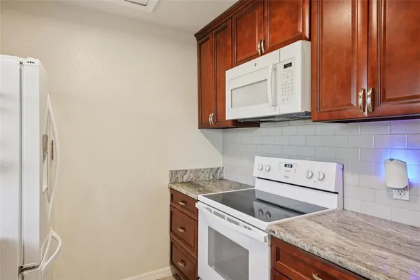 $159,900 | 404 Cordova Green, Unit 404, Seminole, FL 33777