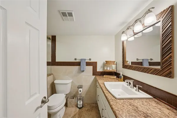 $159,900 | 404 Cordova Green, Unit 404, Seminole, FL 33777